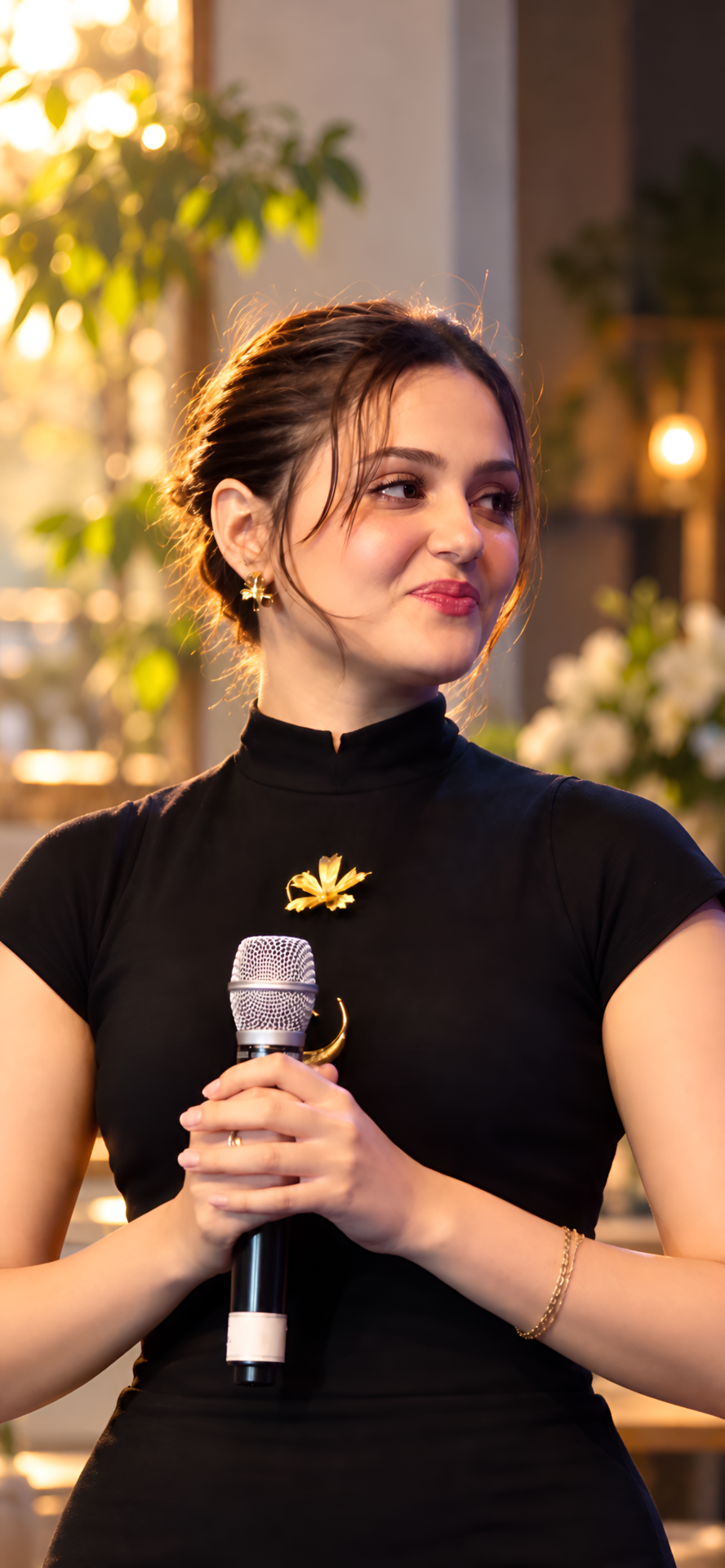 Aneet Padda Black Outfit Microphone Wallpaper 4K - pixora4k.com