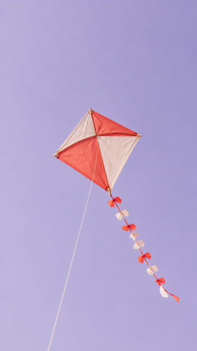 Kite Wallpaper 4K – Red White Kite on Lavender Sky